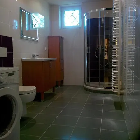 Monolight Hostel *